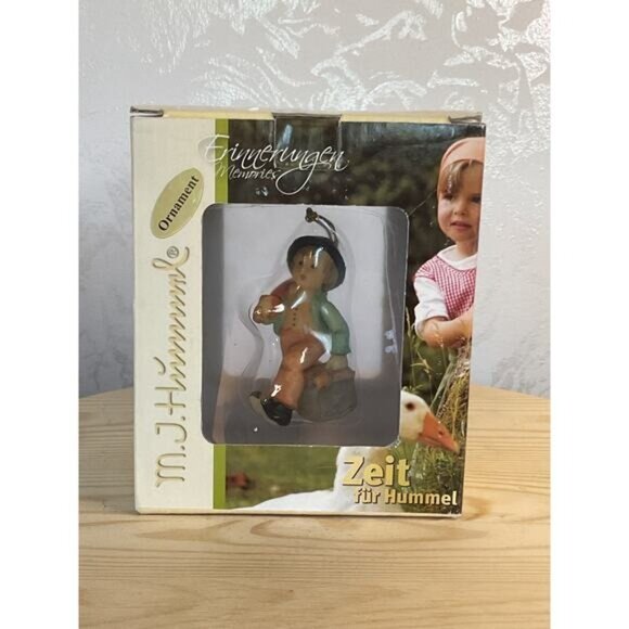 Original Hummel Ornament Merry Wanderer #935506 - Picture 1 of 7